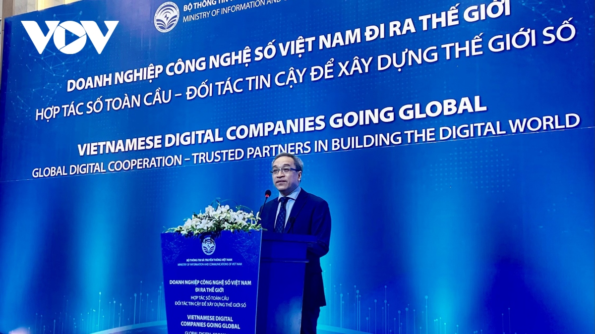 Bộ TT&TT: Doanh nghiệp công nghệ mang tri thức, công nghệ Việt Nam đi “mở cõi”